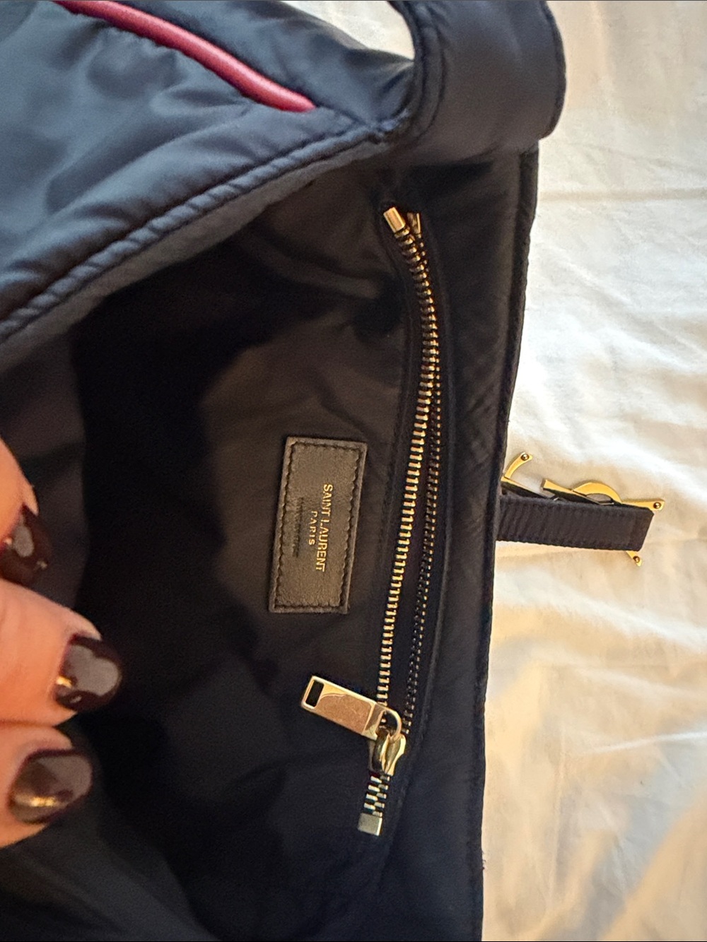 YSL Yves Saint Laurent Nylon Le 5 A 7 Shoulder Bag in Navy with Red Piping - Picture 17 of 17